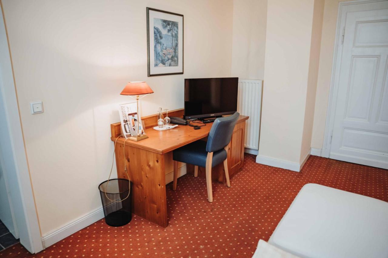 Hotel Am Wallgraben Brilon Ngoại thất bức ảnh