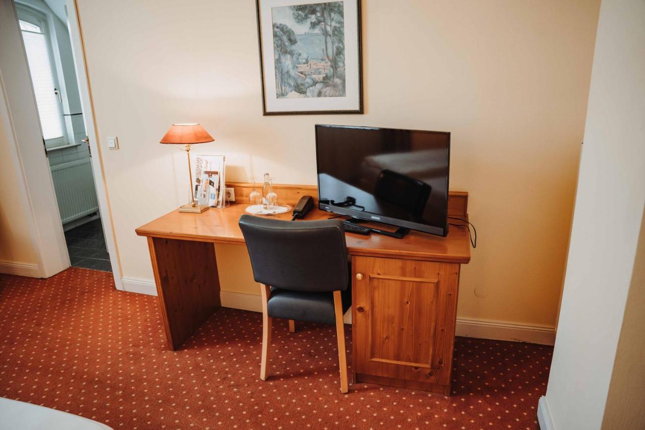 Hotel Am Wallgraben Brilon Ngoại thất bức ảnh